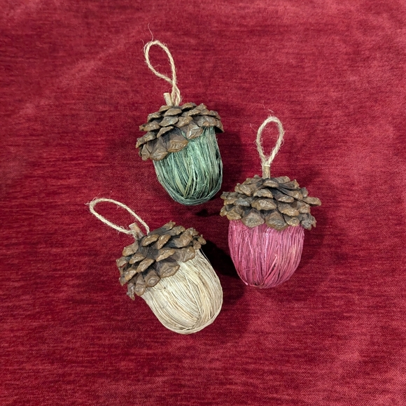 Acorn Pinecone Ornament Set - Picture 1 of 4